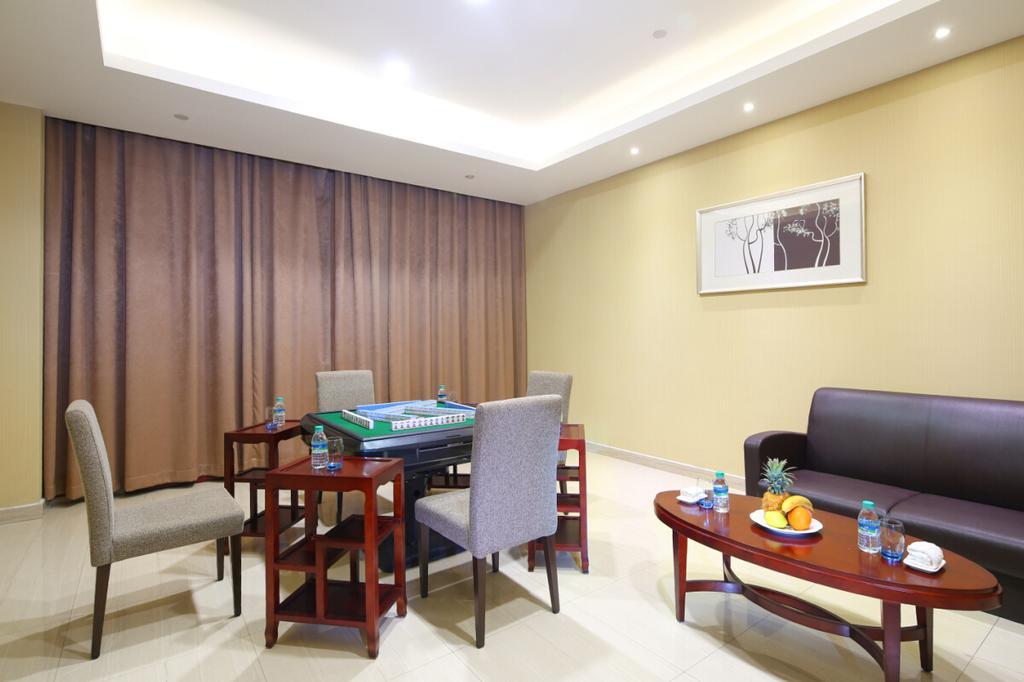 ג'יאן The Grand Plaza Hotel מראה חיצוני תמונה