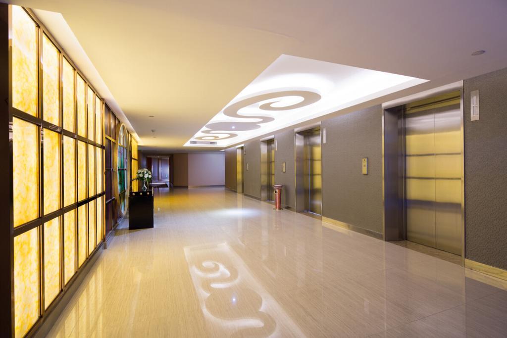 ג'יאן The Grand Plaza Hotel מראה חיצוני תמונה